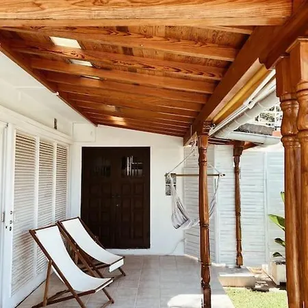 Casa Colinas- Preciosa Islena *